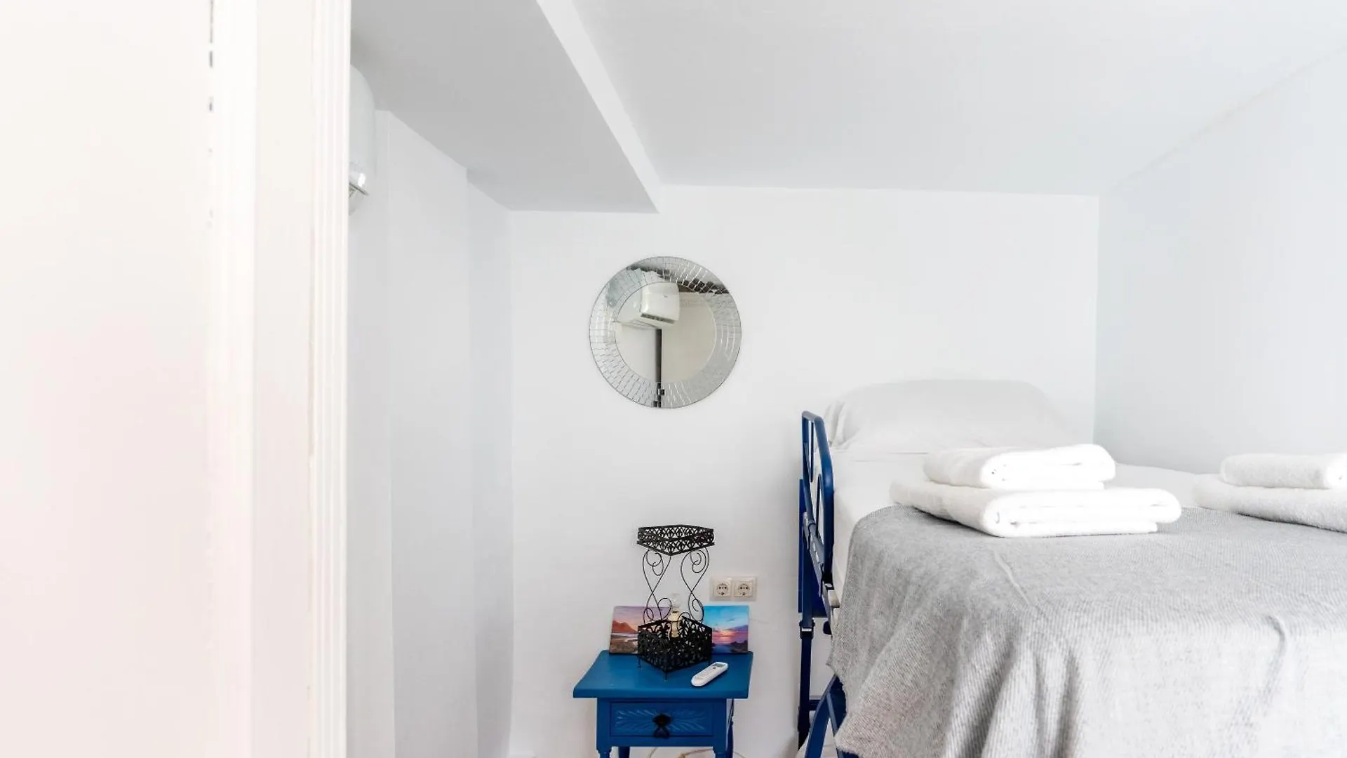 Behouse Calatrava Apartment Seville