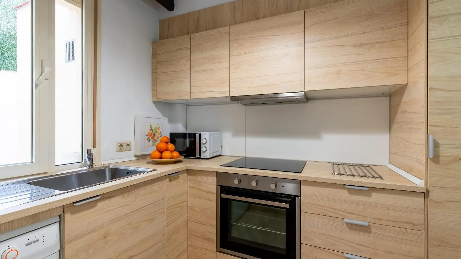 Behouse Calatrava Apartment Seville