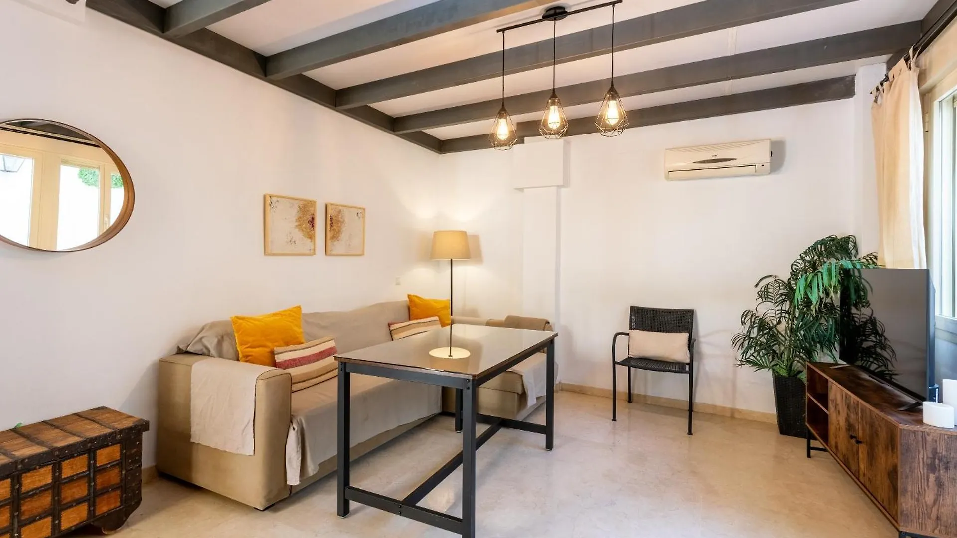 Behouse Calatrava Apartment Seville Spain