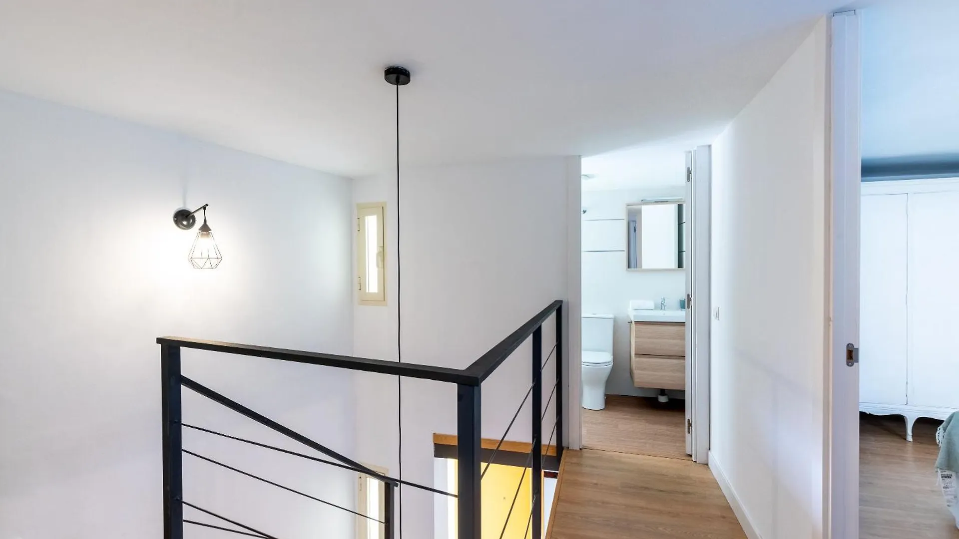 Behouse Calatrava Apartment Seville