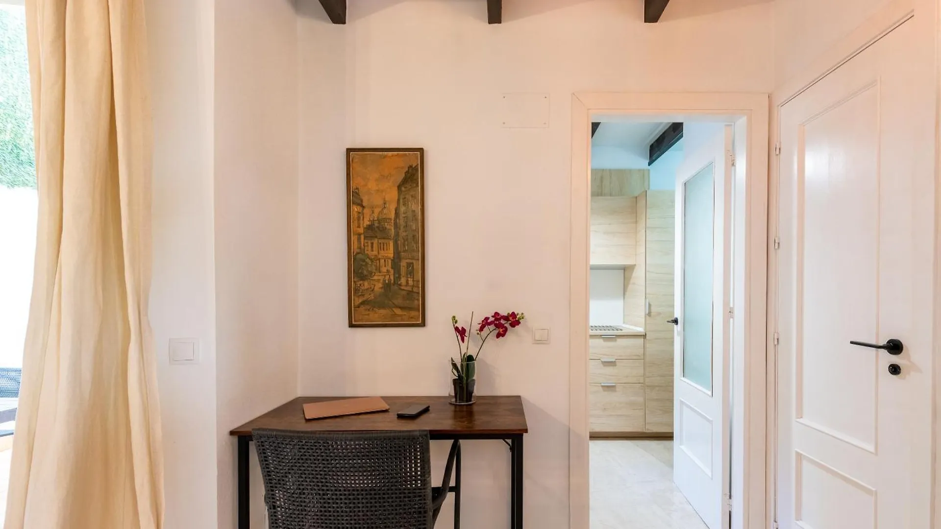 Behouse Calatrava Apartment Seville